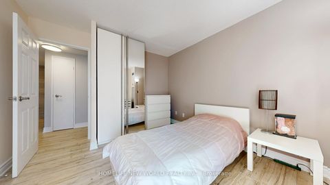 Photo 22 at 604 - 5 Weldrick Road W, North Richvale, Richmond Hill