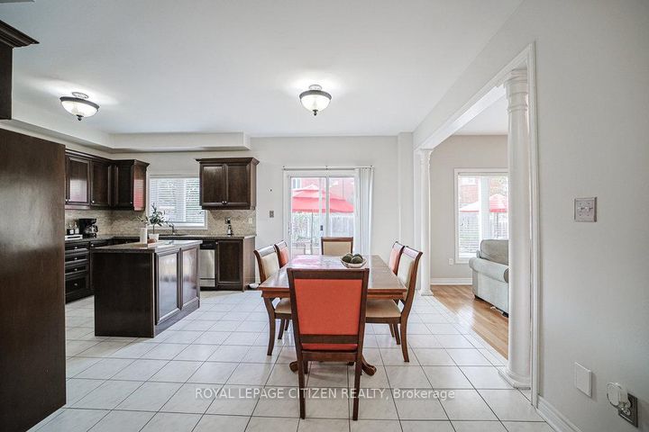 Photo 10 at 31 Burnhaven Avenue, Maple, Vaughan