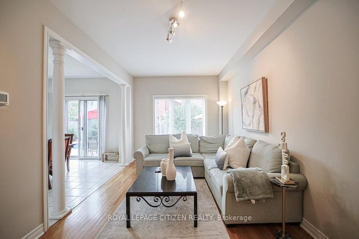 Photo 17 at 31 Burnhaven Avenue, Maple, Vaughan