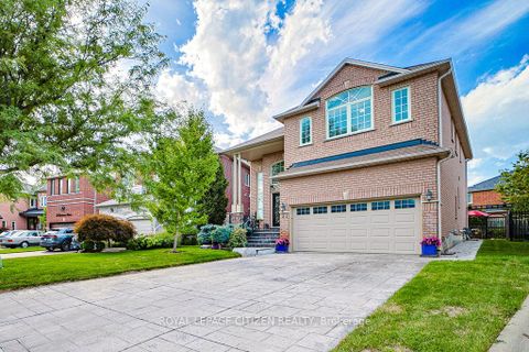 Photo 2 at 31 Burnhaven Avenue, Maple, Vaughan
