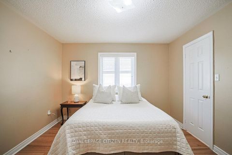 Photo 32 at 31 Burnhaven Avenue, Maple, Vaughan