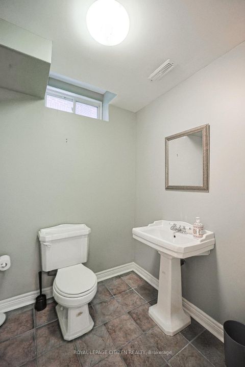 Photo 42 at 31 Burnhaven Avenue, Maple, Vaughan