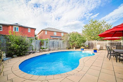 Photo 45 at 31 Burnhaven Avenue, Maple, Vaughan