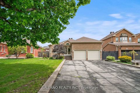 Photo 2 at 25 Lockheed Avenue, Maple, Vaughan