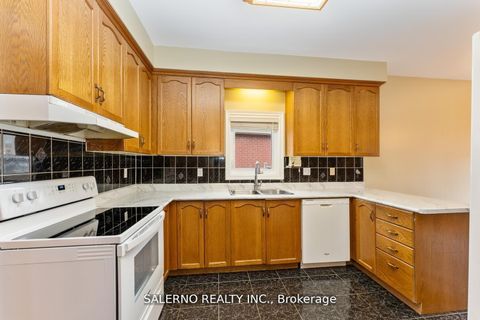 Photo 10 at 25 Lockheed Avenue, Maple, Vaughan
