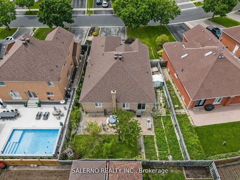Photo 38 at 25 Lockheed Avenue, Maple, Vaughan