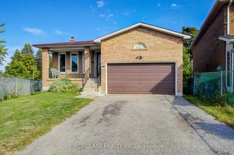 Photo 1 at 53 Treetops Court, Milliken, Toronto