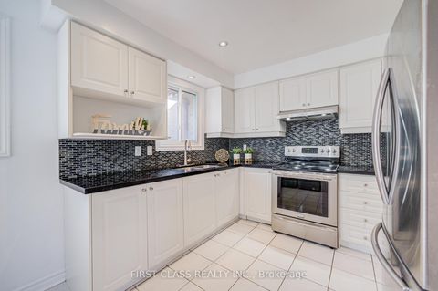 Photo 10 at 53 Treetops Court, Milliken, Toronto