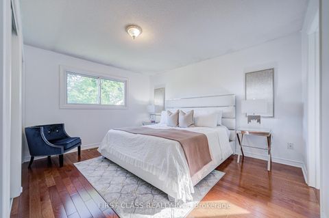 Photo 13 at 53 Treetops Court, Milliken, Toronto