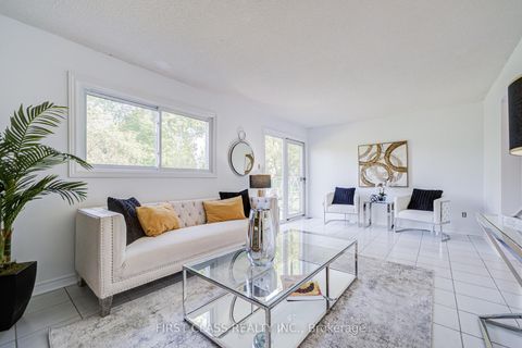 Photo 25 at 53 Treetops Court, Milliken, Toronto