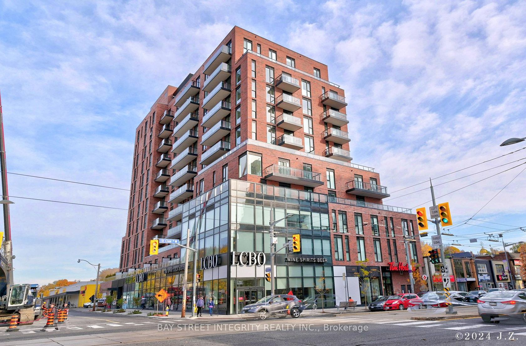 403 - 185 Alberta Avenue, Oakwood Village, Toronto 