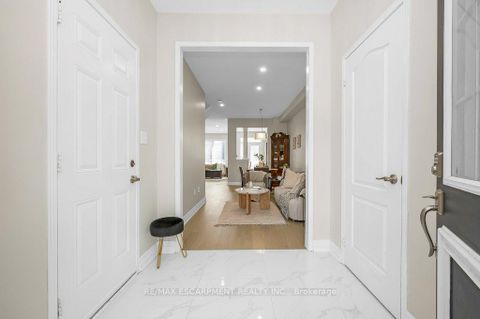 Photo 3 at 2152 Fiddlers Way, WM Westmount, Oakville