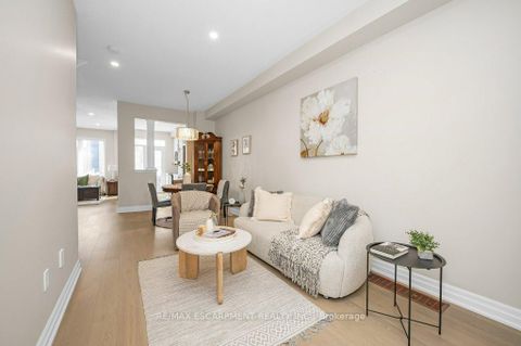 Photo 5 at 2152 Fiddlers Way, WM Westmount, Oakville