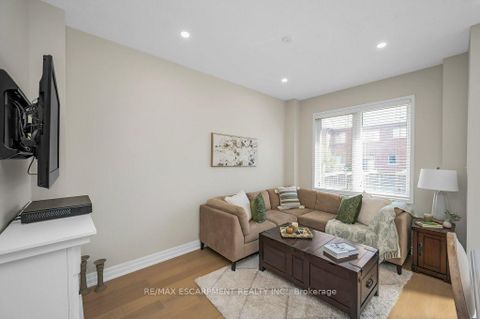 Photo 8 at 2152 Fiddlers Way, WM Westmount, Oakville