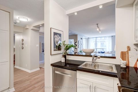 Photo 10 at 305 - 92 King Street E, Yonge Corridor, Toronto