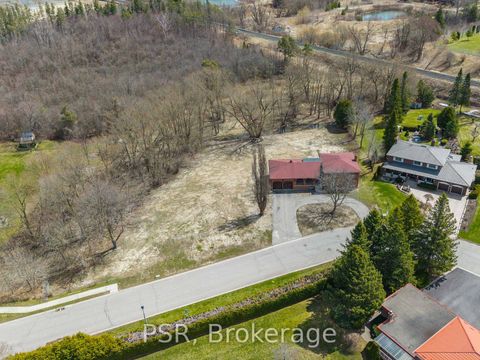 Photo 3 at 155 Dennison Street, King City, King Photo 3 at 155 Dennison Street, King City, King