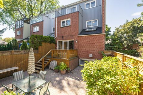 Photo 3 at 250 Broadway Avenue, Mount Pleasant East, Toronto