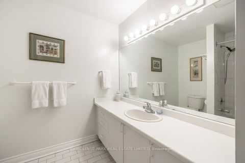 Photo 14 at 250 Broadway Avenue, Mount Pleasant East, Toronto