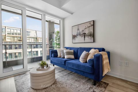 Photo 3 at 615 - 60 Princess Street, Waterfront Communities C8, Toronto