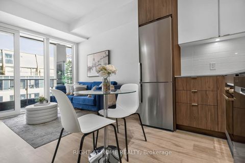 Photo 6 at 615 - 60 Princess Street, Waterfront Communities C8, Toronto