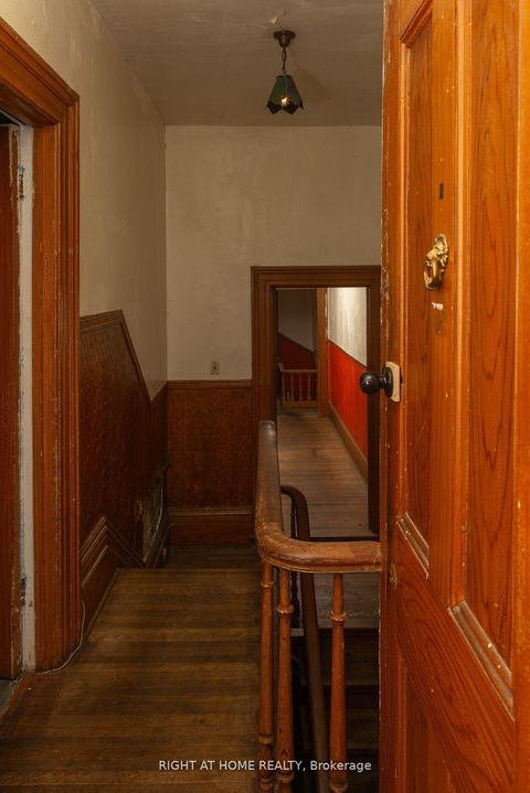 Photo 8 at 28 D'arcy Street, Chinatown, Toronto