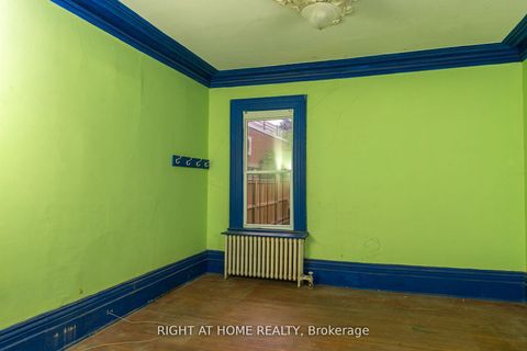 Photo 14 at 28 D'arcy Street, Chinatown, Toronto