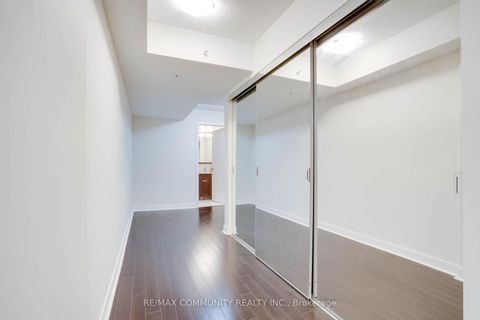 Photo 4 at 824 - 295 Adelaide Street W, Waterfront Communities C1, Toronto