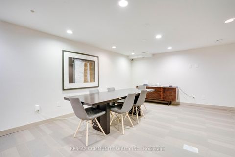Photo 23 at 824 - 295 Adelaide Street W, Waterfront Communities C1, Toronto