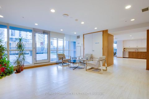Photo 29 at 824 - 295 Adelaide Street W, Waterfront Communities C1, Toronto