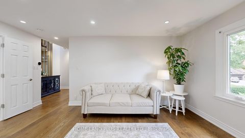 Photo 8 at 50 Stillwater Crescent, Branson, Toronto