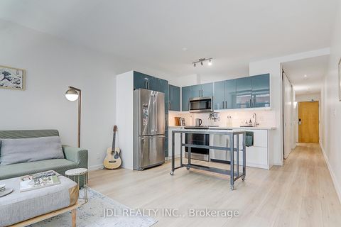 Photo 6 at 610 - 36 Blue Jays Way, Waterfront Communities C1, Toronto