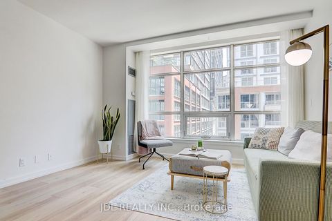 Photo 15 at 610 - 36 Blue Jays Way, Waterfront Communities C1, Toronto