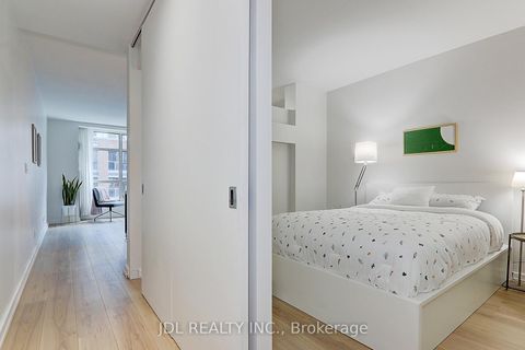 Photo 17 at 610 - 36 Blue Jays Way, Waterfront Communities C1, Toronto