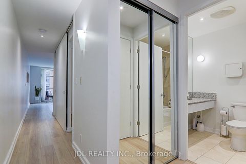 Photo 21 at 610 - 36 Blue Jays Way, Waterfront Communities C1, Toronto