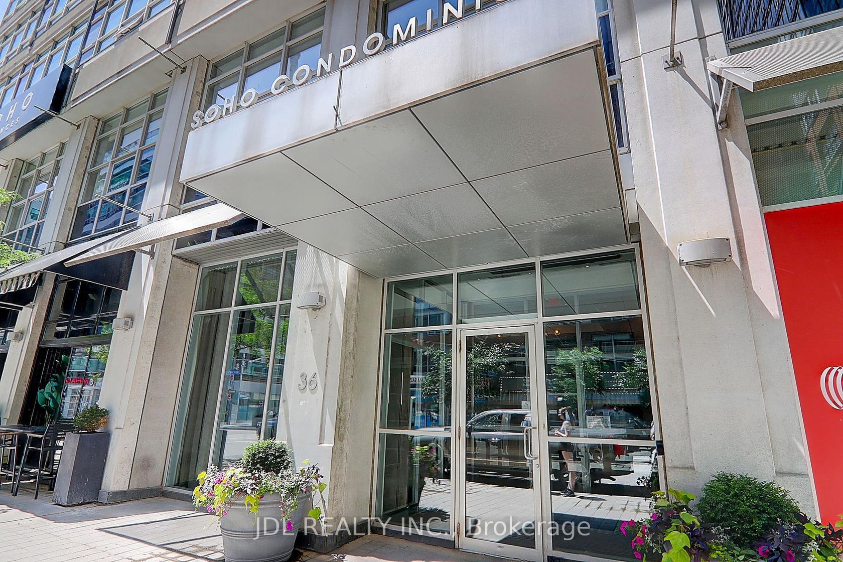 610 - 36 Blue Jays Way, Waterfront Communities C1, Toronto by Loree Meneguzzi Real Estate 610 - 36 Blue Jays Way, Waterfront Communities C1, Toronto