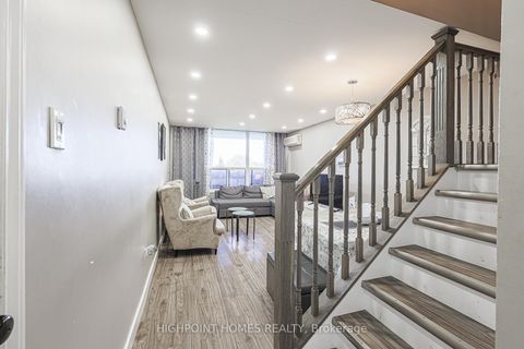 Photo 12 at 315 - 140 Leeward Glenway, Flemingdon Park, Toronto