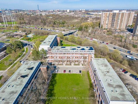 Photo 45 at 315 - 140 Leeward Glenway, Flemingdon Park, Toronto