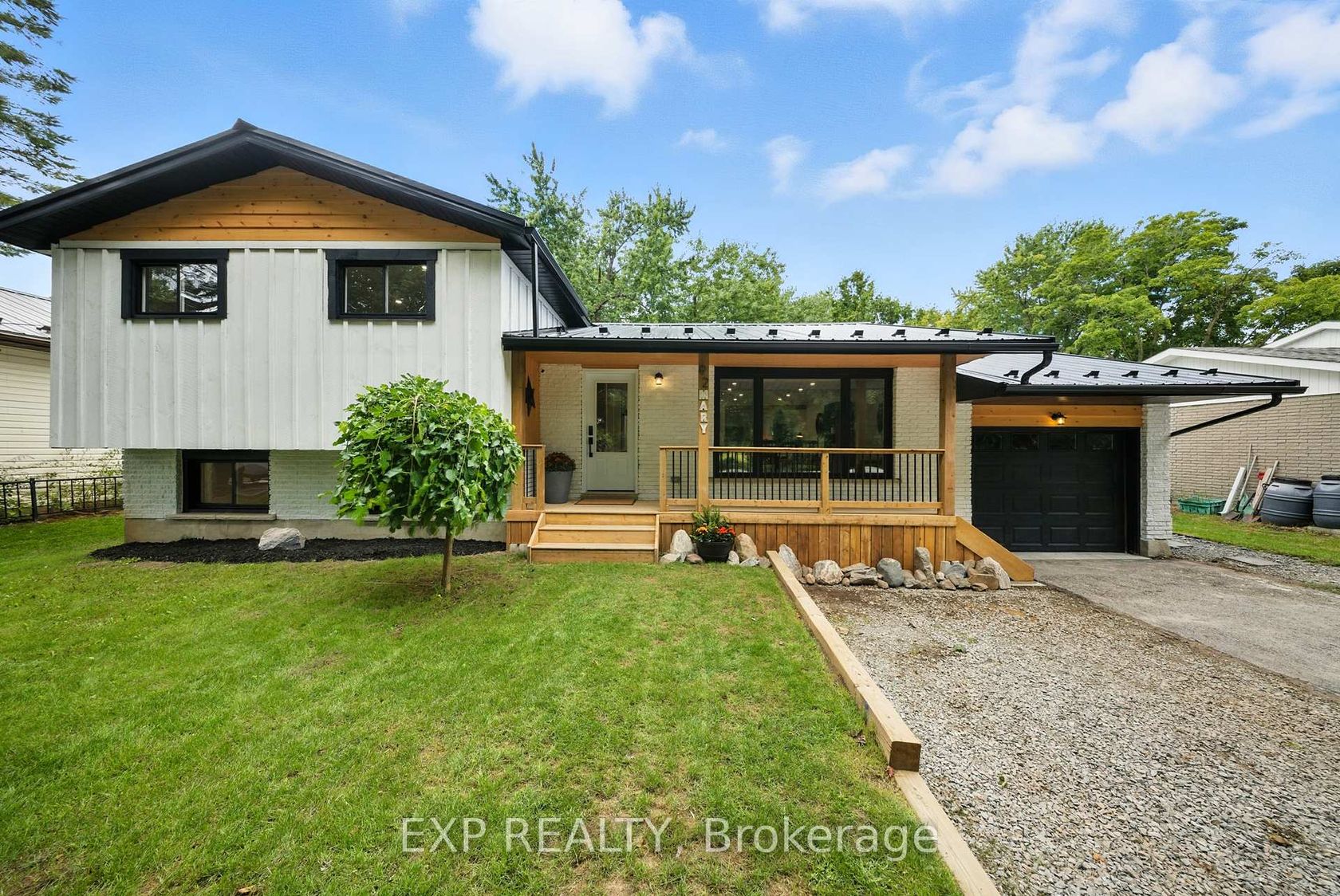 92 Mary Street, Creemore, Clearview photo 5