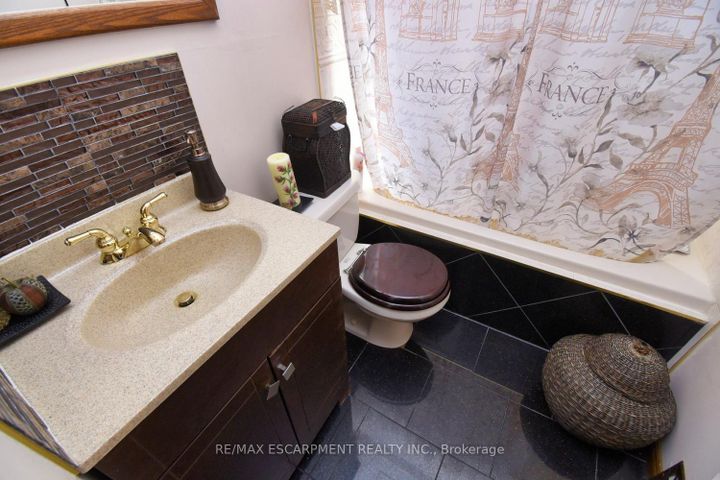 Photo 18 at 251 East 31st Street, Eastmount, Hamilton