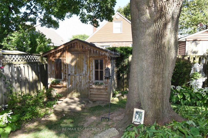 Photo 22 at 251 East 31st Street, Eastmount, Hamilton
