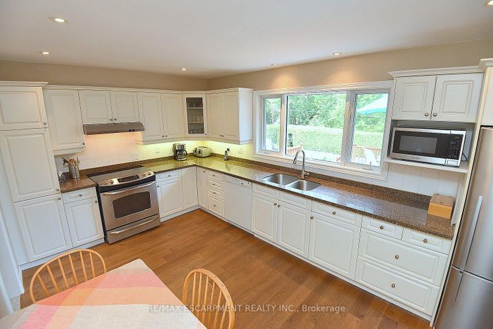 Photo 12 at 219 Strathcona Drive, Shoreacres, Burlington