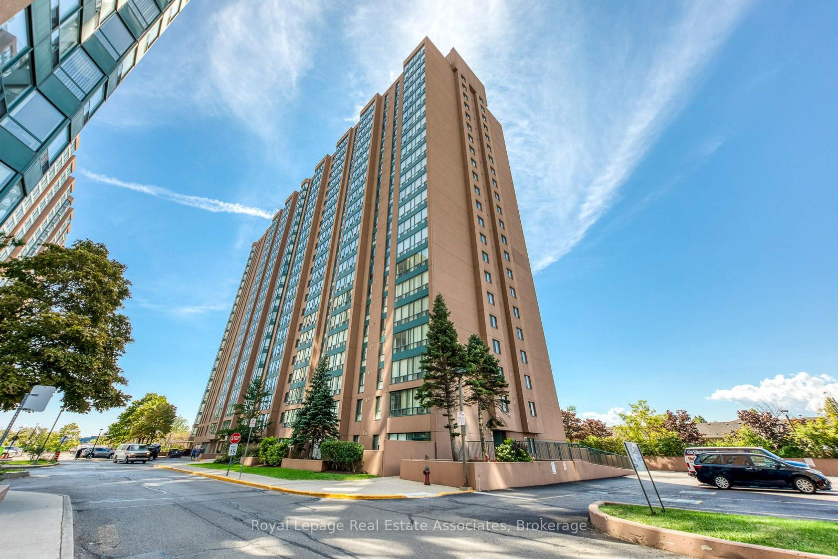 901 - 155 Hillcrest Avenue, Cooksville, Mississauga 