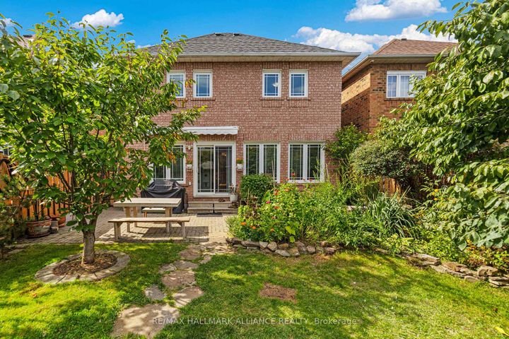 Photo 38 at 365 Turnberry Crescent, Hurontario, Mississauga