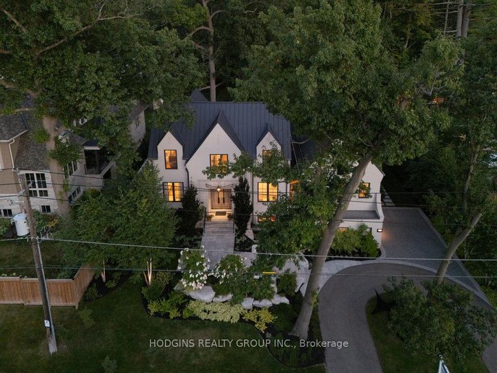 Photo 5 at 238 Mineola Road W, Mineola, Mississauga