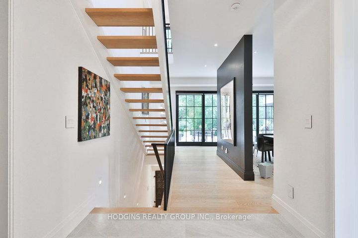 Photo 6 at 238 Mineola Road W, Mineola, Mississauga