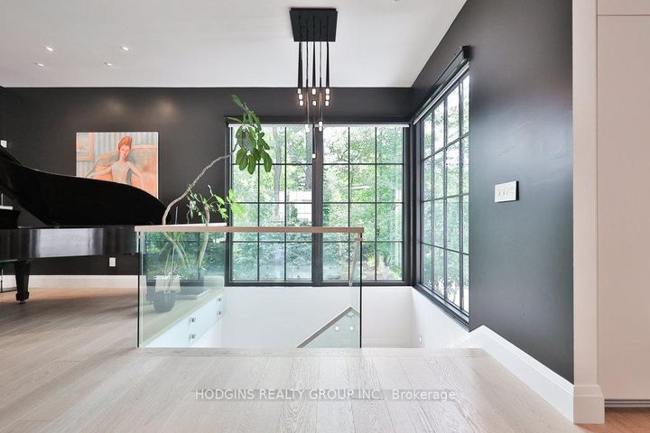 Photo 19 at 238 Mineola Road W, Mineola, Mississauga