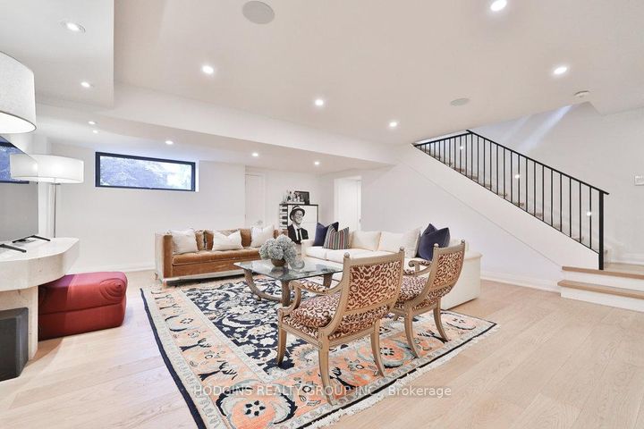 Photo 33 at 238 Mineola Road W, Mineola, Mississauga