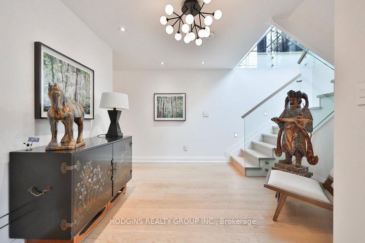 Photo 36 at 238 Mineola Road W, Mineola, Mississauga