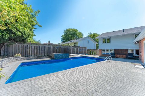 Photo 13 at 16 Abbottswood Road, Bendale, Toronto