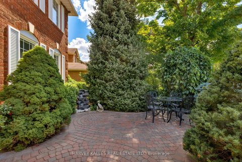 Photo 2 at 16 Robaldon Road, Humber Valley, Toronto